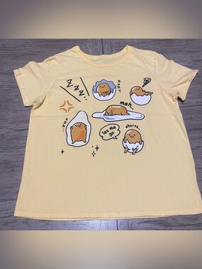 Gudetama tee, women’s XL yellow